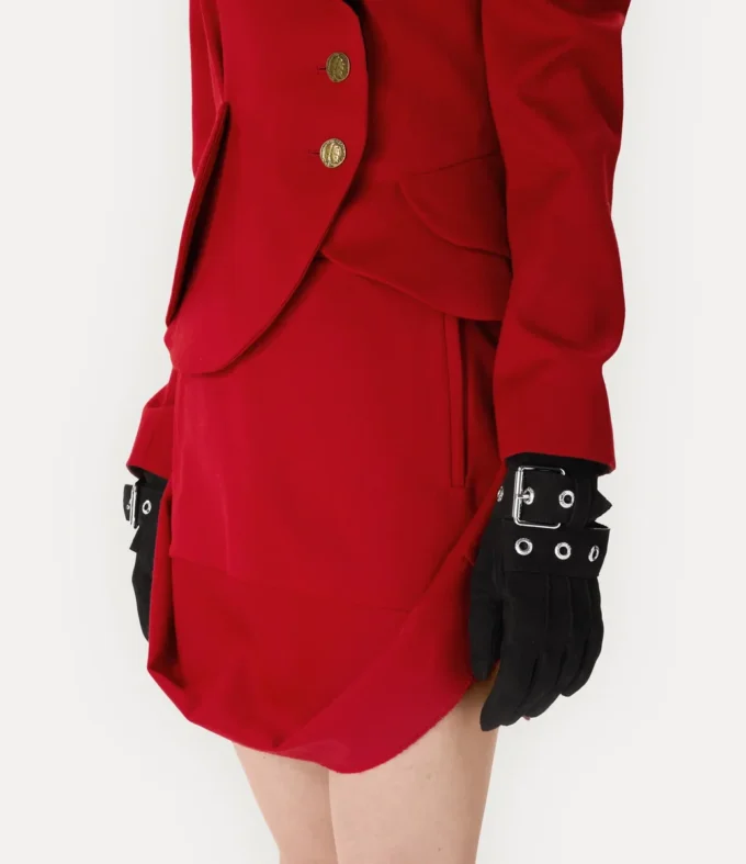 Handschuhe mit Gürtelschnalle