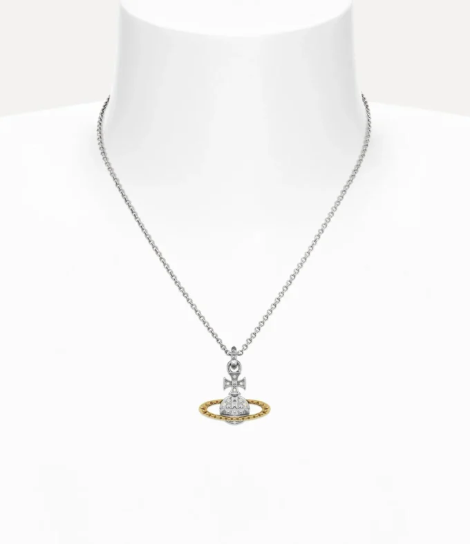 Mayfair Bas Relief Anhänger-Halskette